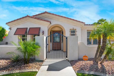 Photo of 2250 N Hermosa Drive, Palm Springs, CA 92264 (MLS # P1-26334)