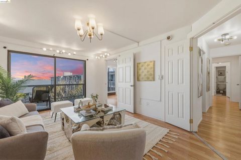 Photo of 6 Commodore Dr Dr #C450, Emeryville, CA 94608 (MLS # 41129337)