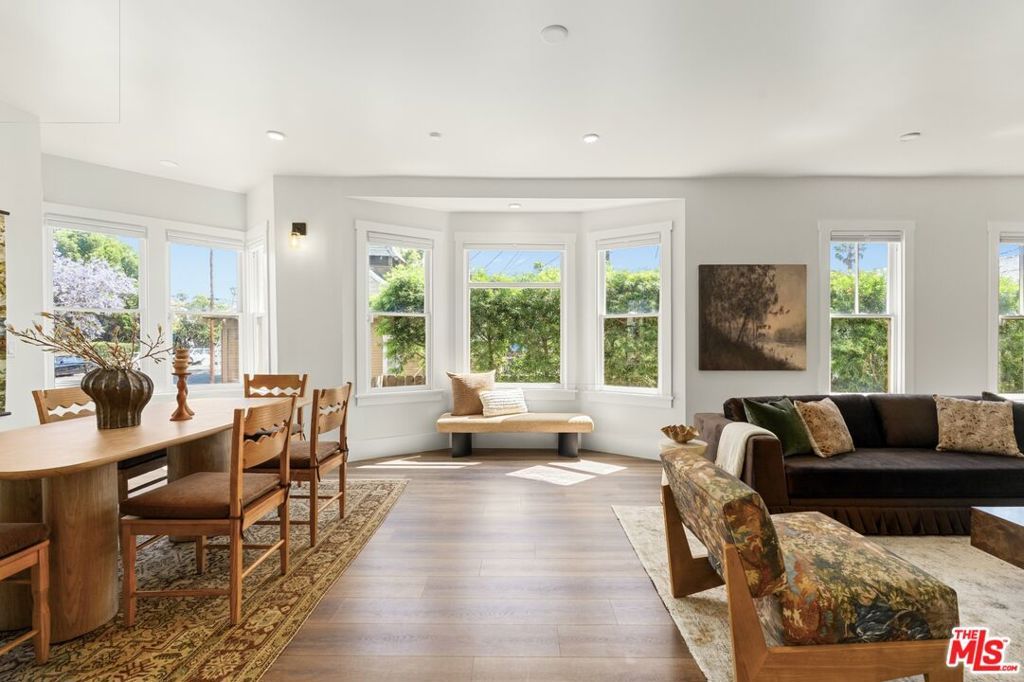 Photo of 326 W 10th Street, Long Beach, CA 90813 (MLS # 26696645)