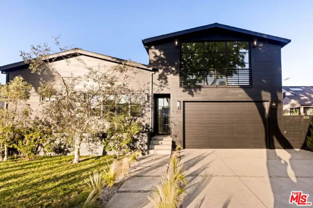 3132 Purdue Avenue
