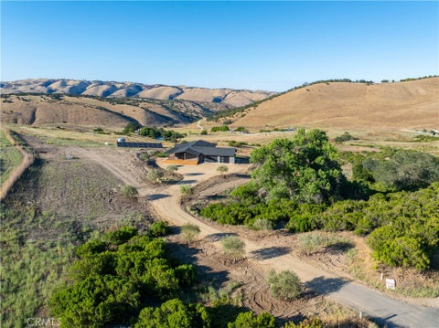 Tiny photo for 4475 Interlake RD, Bradley, CA 93426 (MLS # NS26110090)