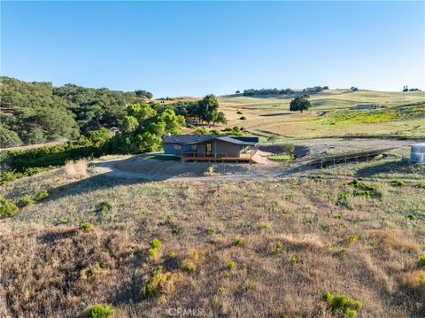 Tiny photo for 4475 Interlake RD, Bradley, CA 93426 (MLS # NS26110090)