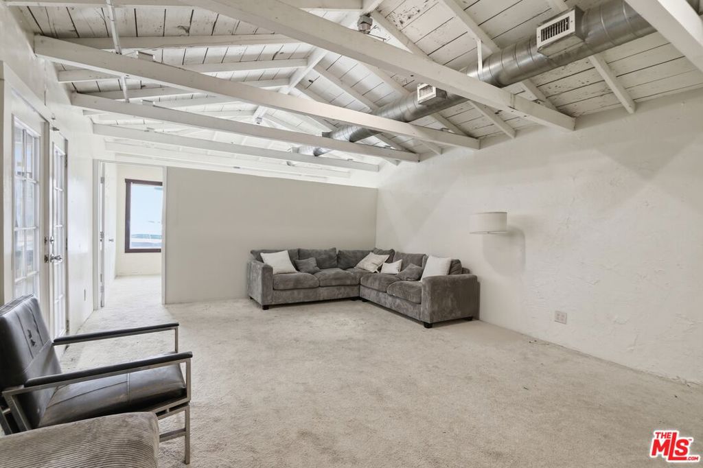 11144 Ventura Boulevard