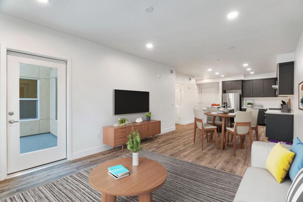 1853 Almaden Road 202