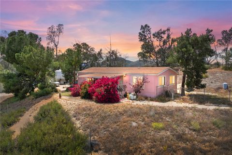 32855 Debon Street Menifee CA 92584