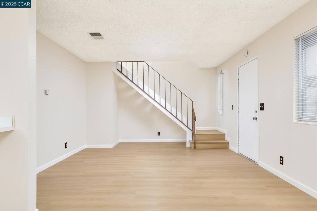 GENTRY COURTS - Residential