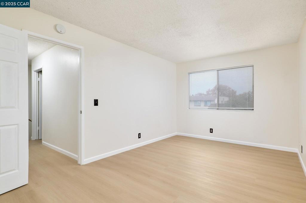 GENTRY COURTS - Residential