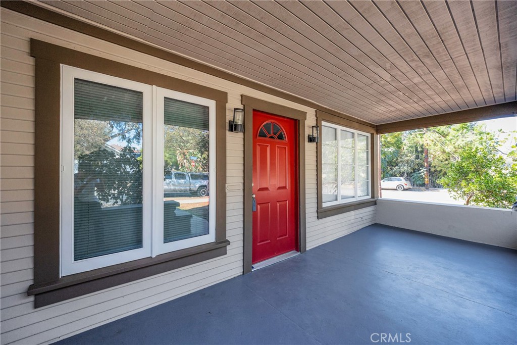 404 E Kingsley Avenue