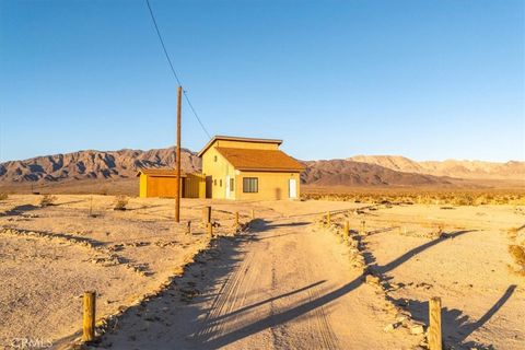 Photo of 83874 Valle Vista Rd, 29 Palms, CA 92277 (MLS # JT25257756)