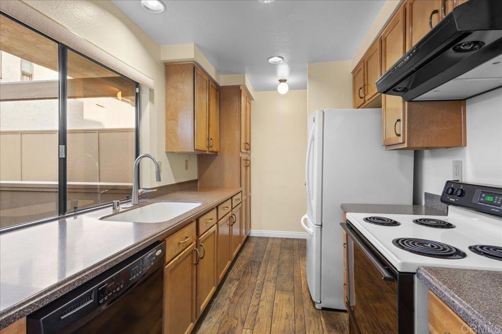 1280 River Vista Row