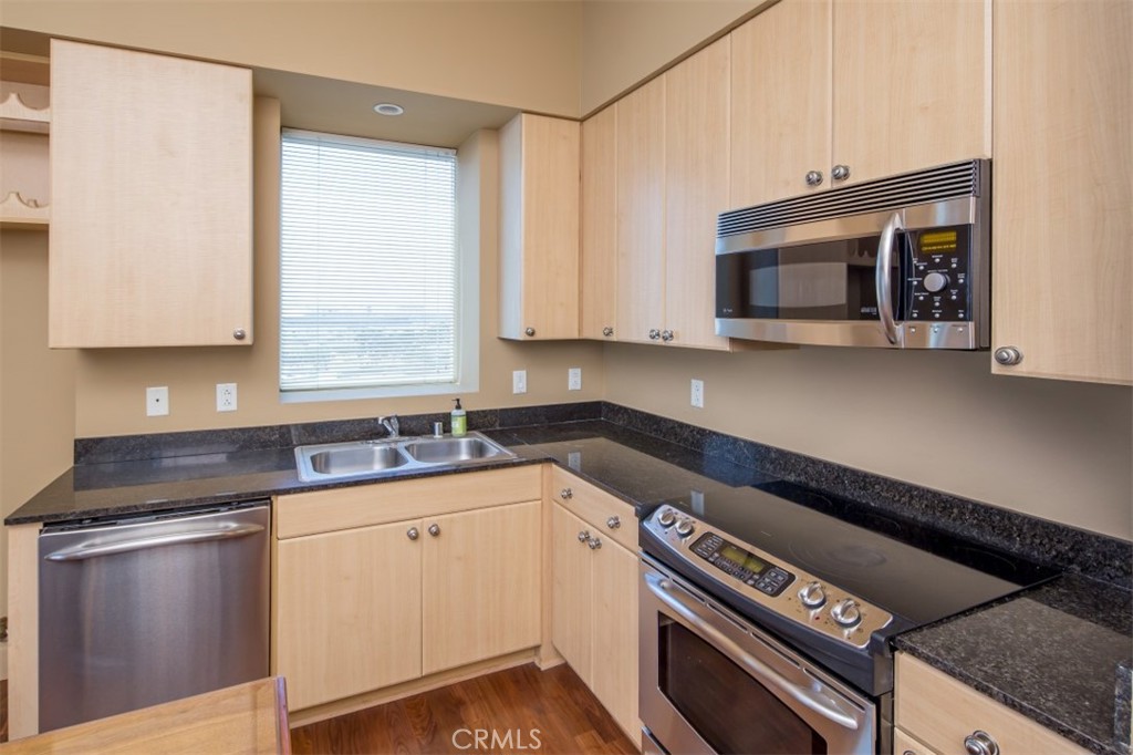 Downtown (DT) - Residential Lease