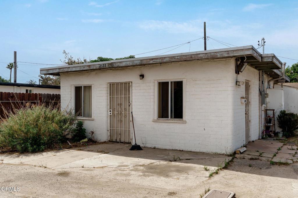 2577 Alvarado Street