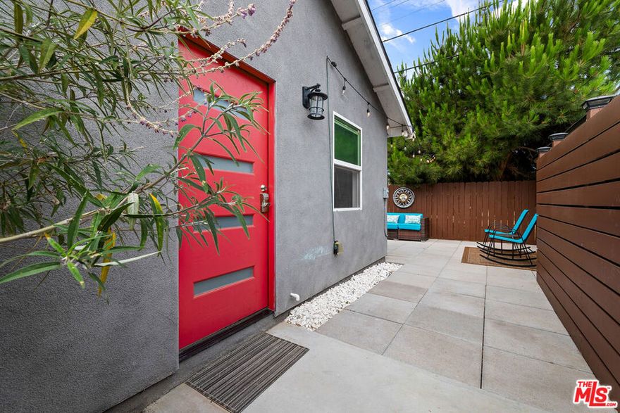 This detached 2-bedroom, 1-bath home offers privacy, comfort, and modern convenience. Both bedrooms include blackout shades for improved rest, and the unit is equipped with laundry in-unit, three Smart TVs, and the option to include all towels, linens, and kitchenware. The home features air conditioning, double-paned windows, and a functional floor plan with an updated kitchen. The fully fenced private yard includes bistro string lighting, an outdoor dining area, and rocking chairs, creating a relaxed outdoor living space. Ring cameras are installed on the property for added security. The home may be delivered furnished or unfurnished. Conveniently positioned near West Adams, Culver City, USC, SoFi Stadium, Exposition Park, Kenneth Hahn State Recreation Area, and the K Line Metro which connects to Downtown LA, Santa Monica, Hollywood, and will soon link to LAX. This pet-friendly property offers an ideal blend of comfort and accessibility.