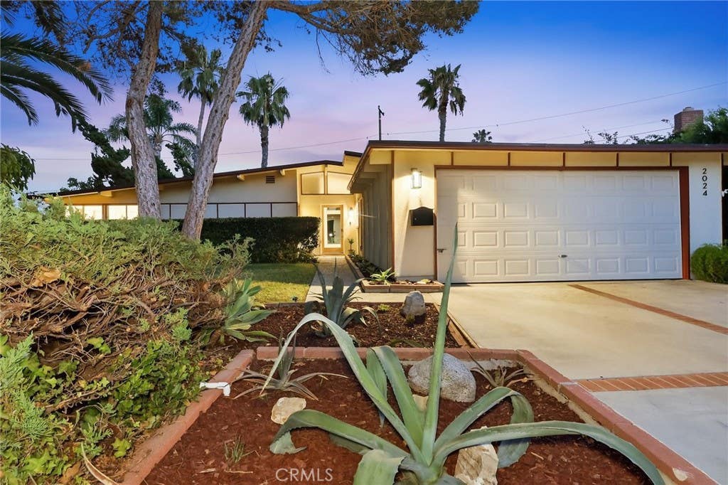 Photo of 2024 Noble View Drive, Rancho Palos Verdes, CA 90275 (MLS # SB26114840)