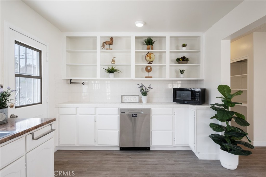 1124 W 123rd Street