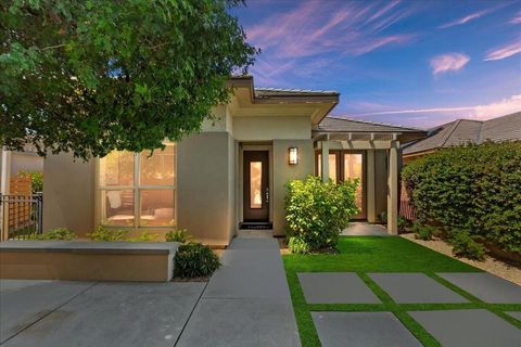 51678 Hawthorne Court Indio CA 92201