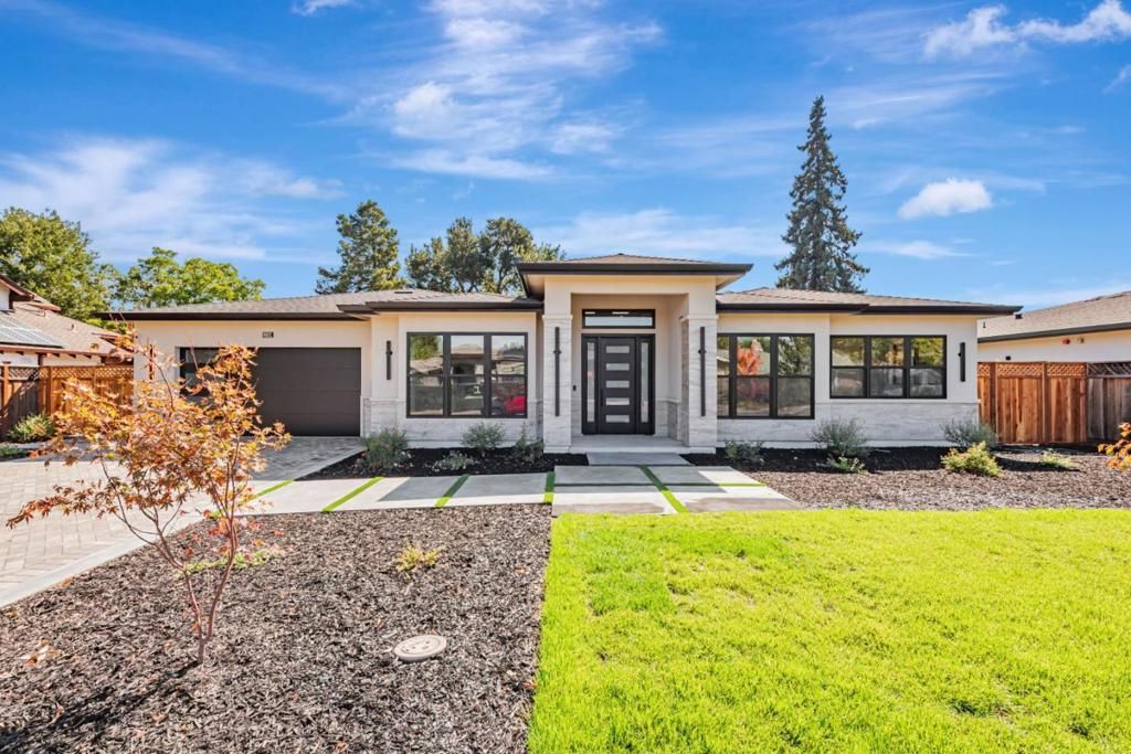 Photo of 12584 Paseo Flores, Saratoga, CA 95070 (MLS # ML82022609)