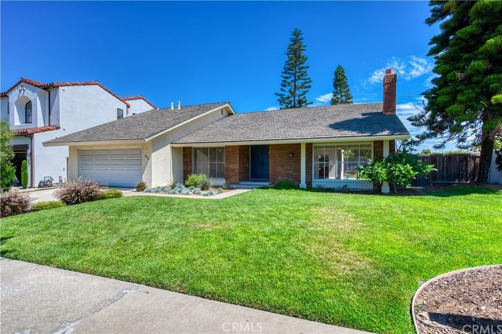 Set on a generous 7,350 sq ft corner lot in the heart of the highly sought-after Port Streets neighborhood, this beautifully updated single-level 3-bedroom, 2-bathroom home effortlessly blends luxury, comfort, and functionality. Thoughtfully updated throughout. Lease available mid October
Located just steps from award-winning Andersen Elementary School, community amenities including neighborhood pools, tot lot, baseball & sports fields, this is a rare opportunity to enjoy the best of Newport Beach living in one of the most desirable enclaves of Newport Beach. Plus, you're just minutes away from Fashion Island, the beach, John Wayne Airport, and the 73 freeway. Don’t miss your chance to live or invest in one of Orange County’s most beloved neighborhoods.