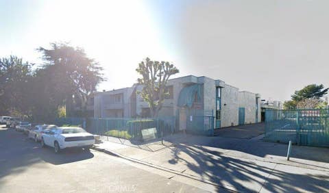 Photo of 8847 Willis Avenue #25, Los Angeles, CA 91402 (MLS # SR26185106)