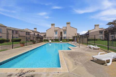 Photo of 2448 N Main Street #B, Salinas, CA 93906 (MLS # ML82058786)