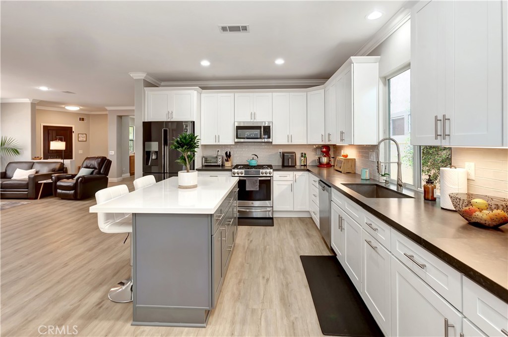 26282 Paseo Toscana