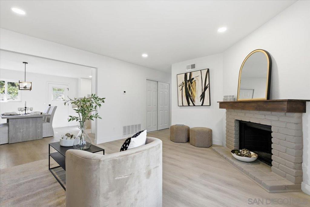 1312 Portola Ave
