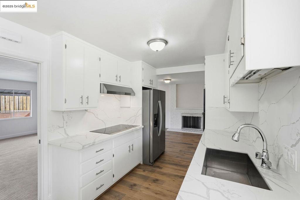 MISSION FOOTHILL - Residential