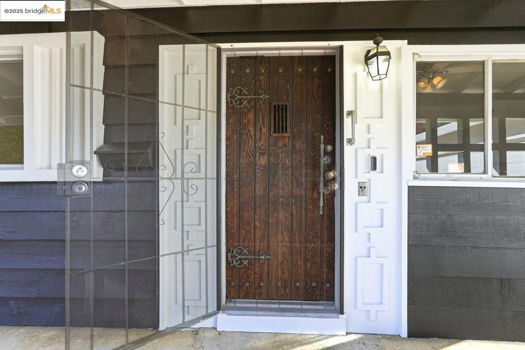 MISSION FOOTHILL - Residential