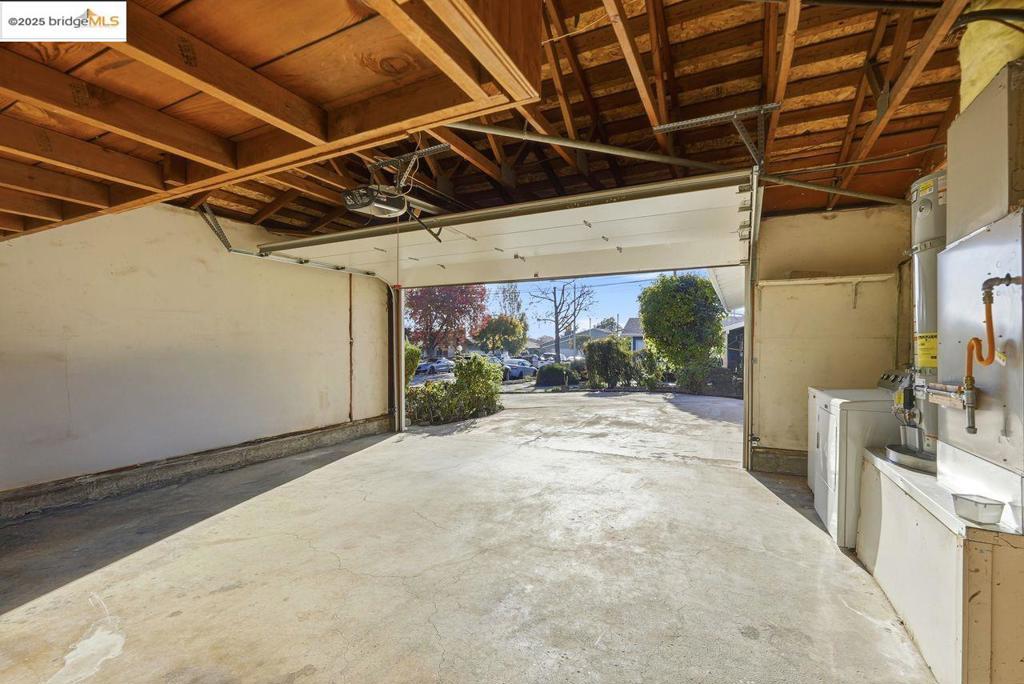 MISSION FOOTHILL - Residential