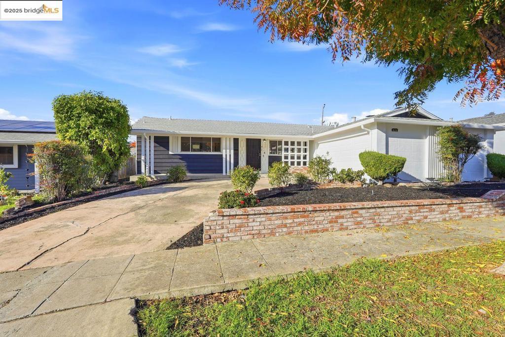 MISSION FOOTHILL - Residential