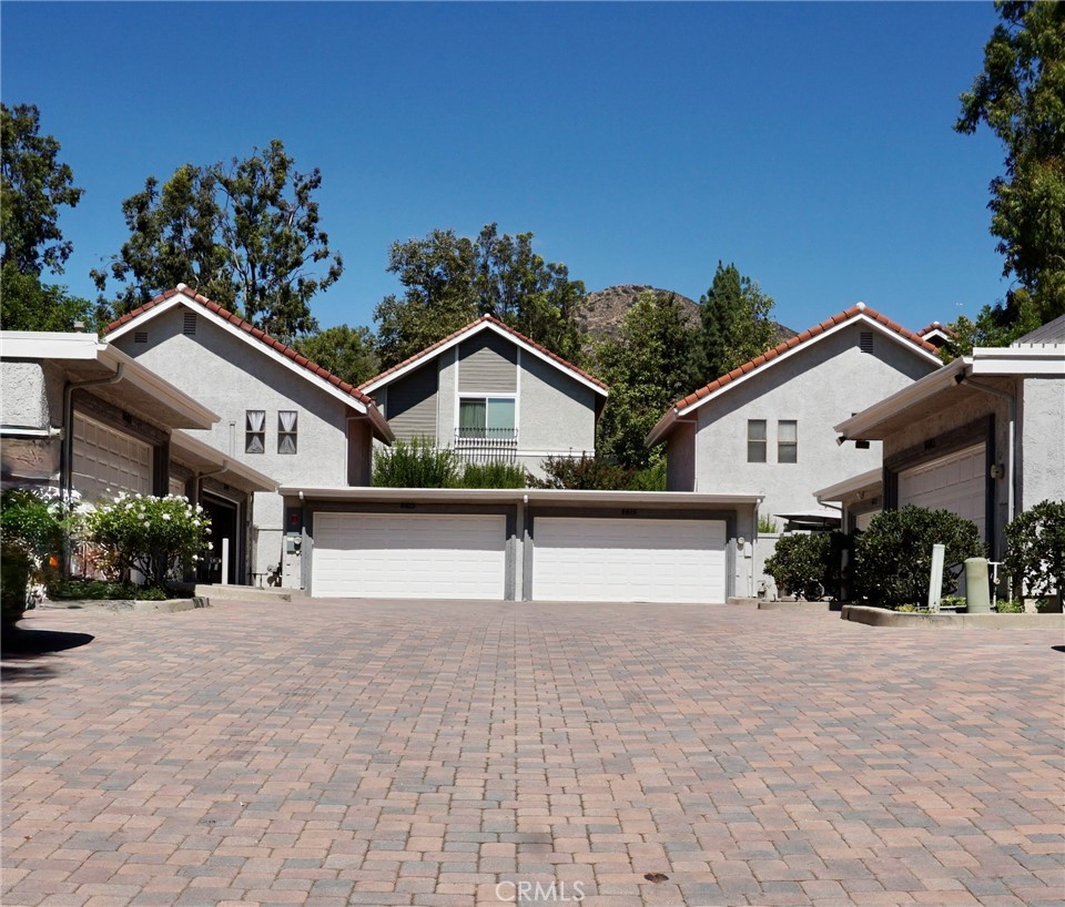 Country Village (885) - Residential