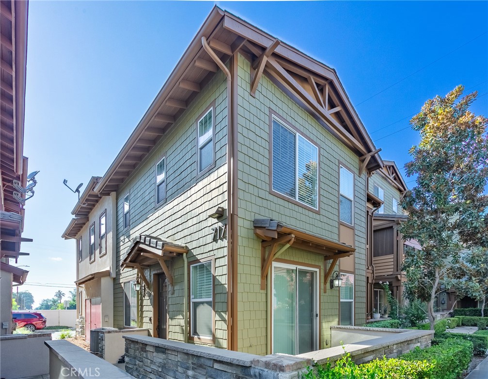 This craftsman-style townhouse is located in The Colony at Azusa, a newer gated community in the prestigious Valleydale Park neighborhood. It offers a prime location with convenient access to schools, parks, shopping centers, gyms, banks, cinema, restaurants, and public transportation. Both the Gold Line and Metrolink stations are just minutes away, with the 210 and 10 freeways easily accessible.
Interior highlights include central A/C, 9-foot ceilings, recessed lighting, front patio, tankless water heater, water softener, and a two-car attached garage with Tesla EV charger, Chamberlain MyQ garage door opener, and exterior keypad. Smart home features—smart lock, Nest thermostat, Ring doorbell, and SimpliSafe system—enhance daily comfort and provide reliable security.
The living room is bright and welcoming with upgraded wood-like tile flooring, ceiling fan, and large windows. The kitchen offers ample cabinetry, quartz countertops, stainless steel appliances, and a center island with prep and seating space. Sliding glass doors open to a private patio, ideal for outdoor dining or relaxation.
Upstairs are three bedrooms with ceiling fans and closet shelving. The primary suite includes a walk-in closet and ensuite with dual vanities, soaking tub, and separate shower. Two bedrooms share a Jack-and-Jill bath, and a dedicated laundry room adds convenience.
Community amenities include secure entry, sparkling pool and spa, restrooms, palm-lined common areas, and ample guest parking.