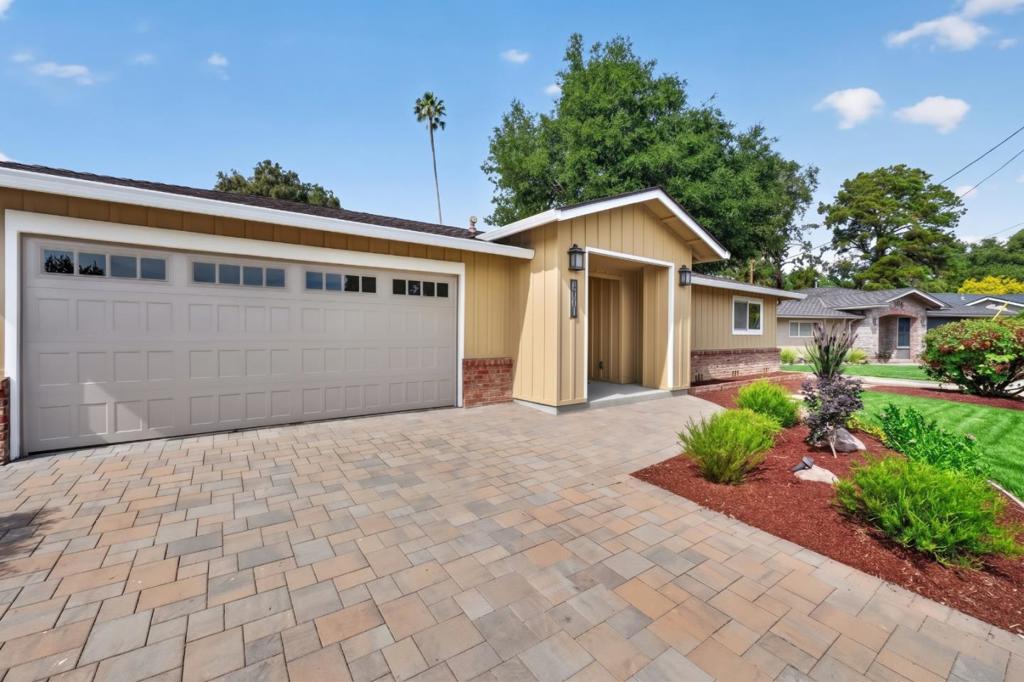 210 Rodonovan Drive