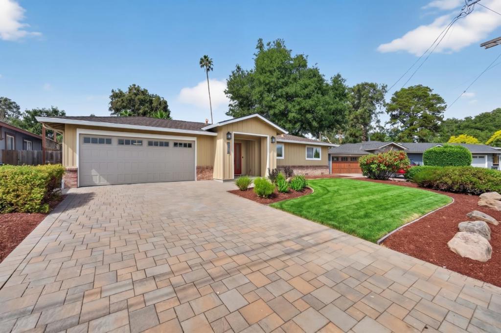210 Rodonovan Drive