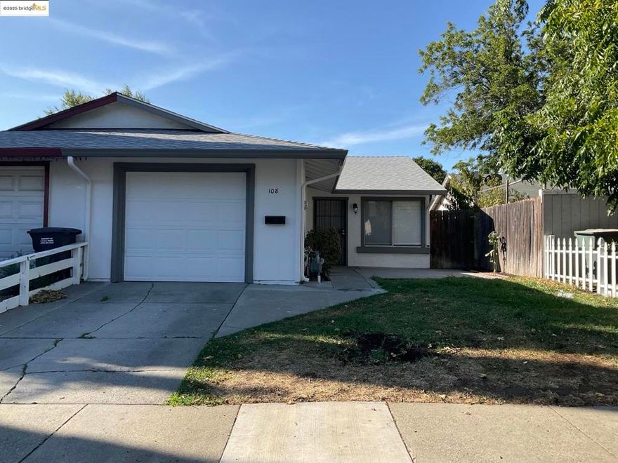 Gorgeous 3-bedroom, 1-bath attached single family home with upgraded kitchen and living room area . Pets Upon Approval. NO Evictions. 2.5X income needed. $55 application fee per adult, 18 years or older. Rent $2,795.00. Deposit $2,795.00.