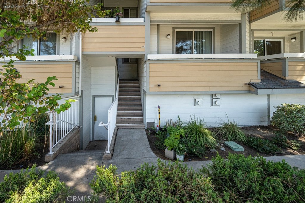 11150 Glenoaks 307