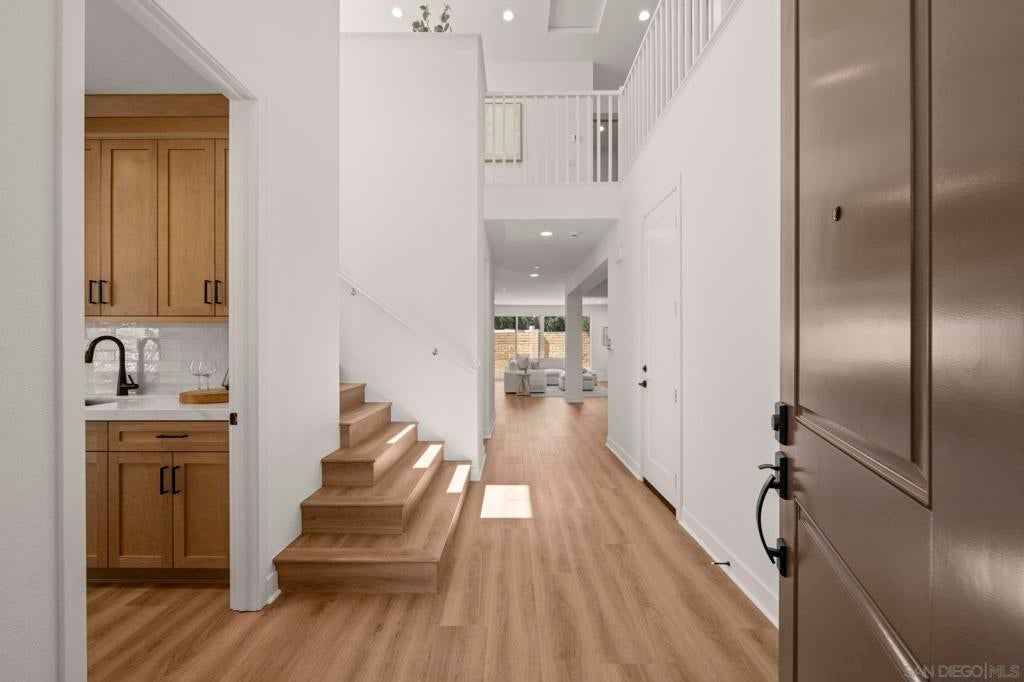 13780 Holly Oak Way