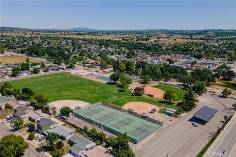 Tiny photo for 149 Flag Way, Paso Robles, CA 93446 (MLS # NS26098406)