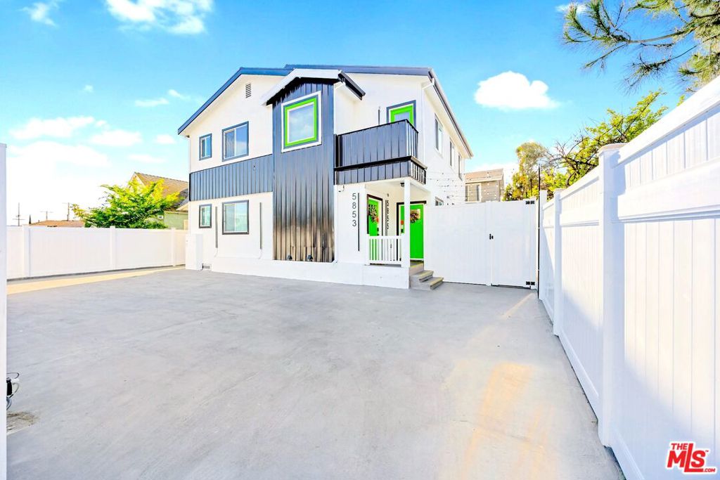 Four-unit property in the heart of North Hollywood delivered fully vacant and not subject to rent control. A fantastic investment, in one of LA's fastest-growing neighborhoods, offering strong income potential! This recently updated, modern development consists of two stylish, two-story buildings, each unit individually metered and thoughtfully designed for long-term value and tenant appeal. Each unit features smart-controlled central HVAC, recessed lighting, stainless steel appliances, in-unit stackable washer and dryer, private patio space and two assigned parking spaces. The gated property includes three separate driveways and room for potential guest parking. All furniture, fixtures, appliances and hot tubs included. Located just minutes from the NoHo Arts District and the vibrant NoHo West development, enjoy convenient access to shopping, dining, entertainment, and major public transit options, just 15 minutes to Universal and Hollywood. Nearby grocery stores and ongoing large-scale developments add to the area's growing demand.