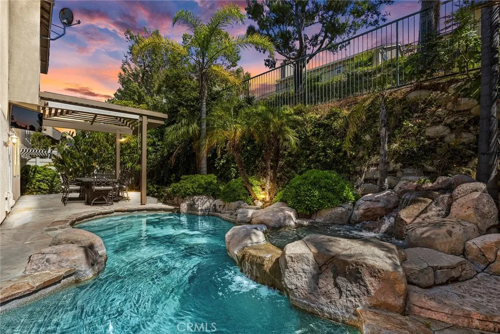 Anaheim Hills, California 92808, United States, 5 Bedrooms Bedrooms, ,3 BathroomsBathrooms,Residential,Active,163477