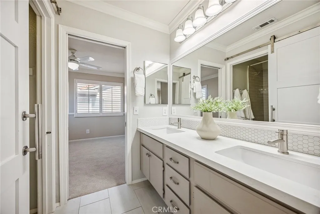 Anaheim Hills, California 92808, United States, 5 Bedrooms Bedrooms, ,3 BathroomsBathrooms,Residential,Active,163477