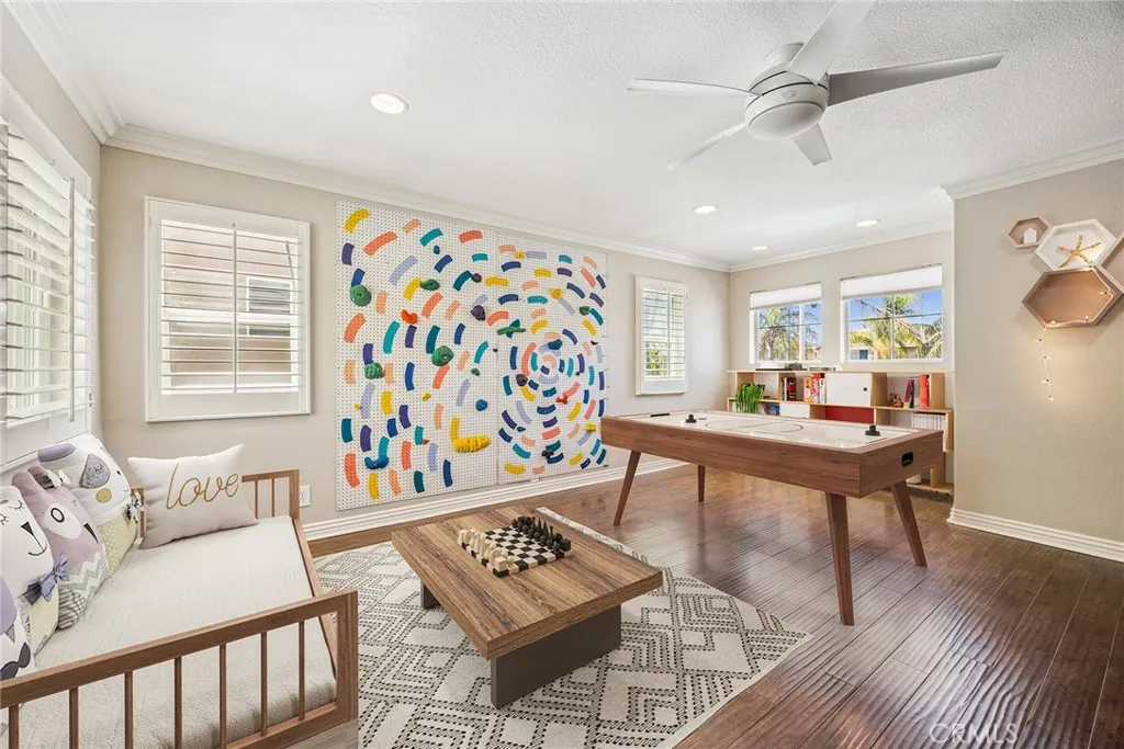 Anaheim Hills, California 92808, United States, 5 Bedrooms Bedrooms, ,3 BathroomsBathrooms,Residential,Active,163477