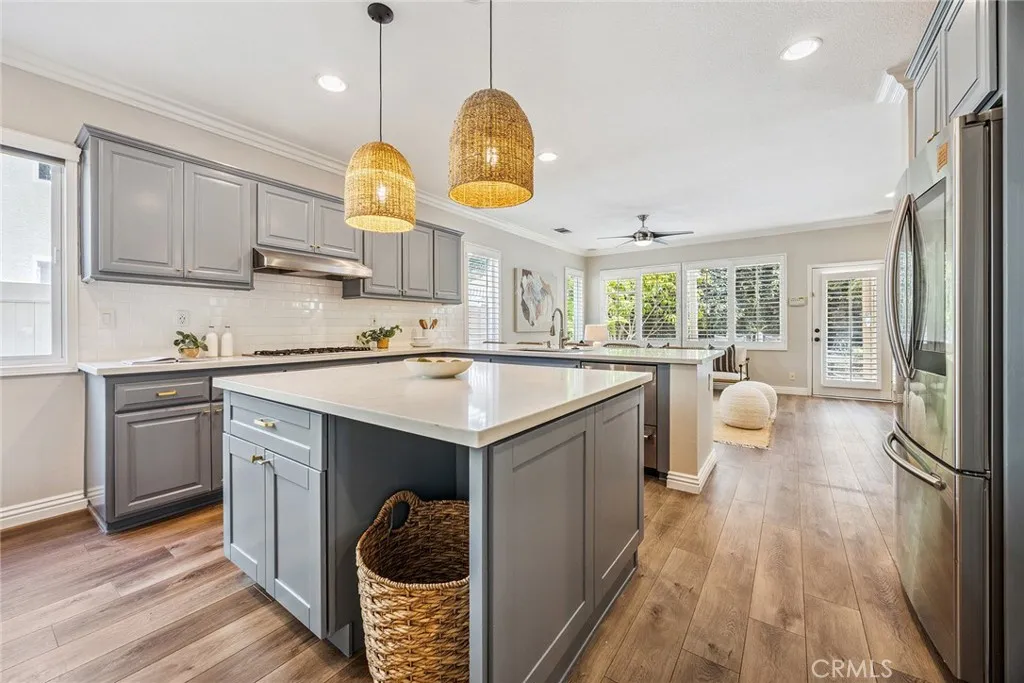 Anaheim Hills, California 92808, United States, 5 Bedrooms Bedrooms, ,3 BathroomsBathrooms,Residential,Active,163477