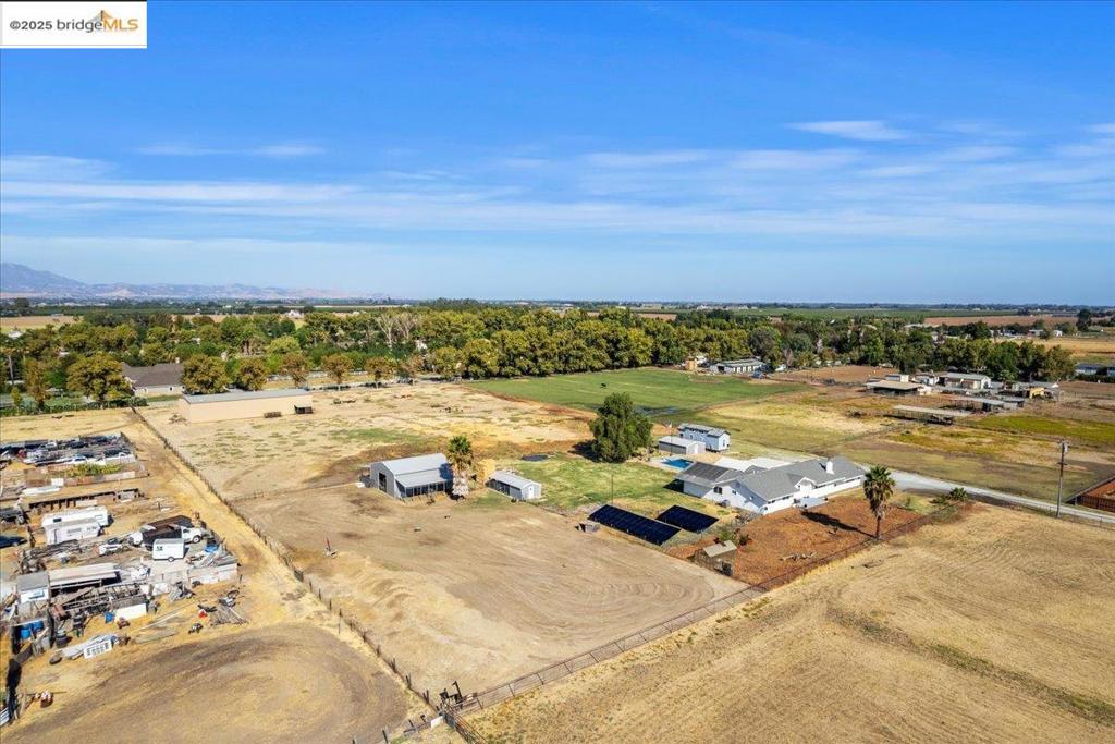 BRENTWOOD - Residential