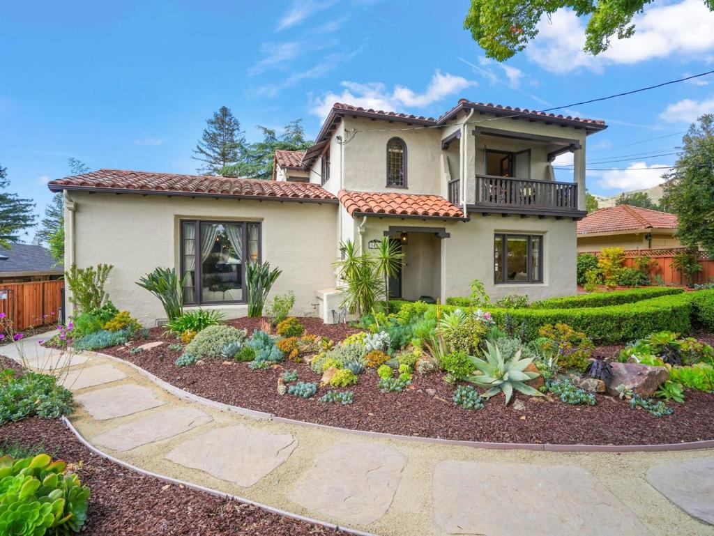 5401 Greenside Drive