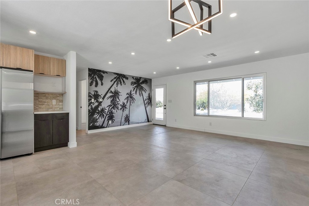 Desert Park Estates (33103) - Residential