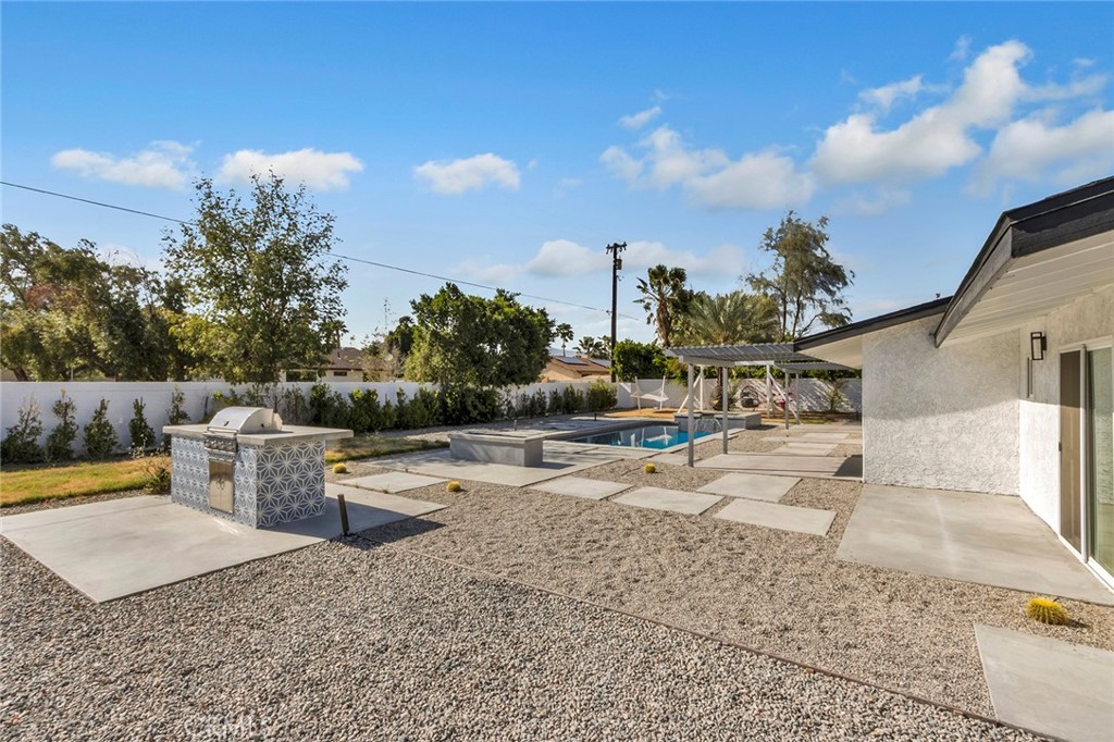 Desert Park Estates (33103) - Residential