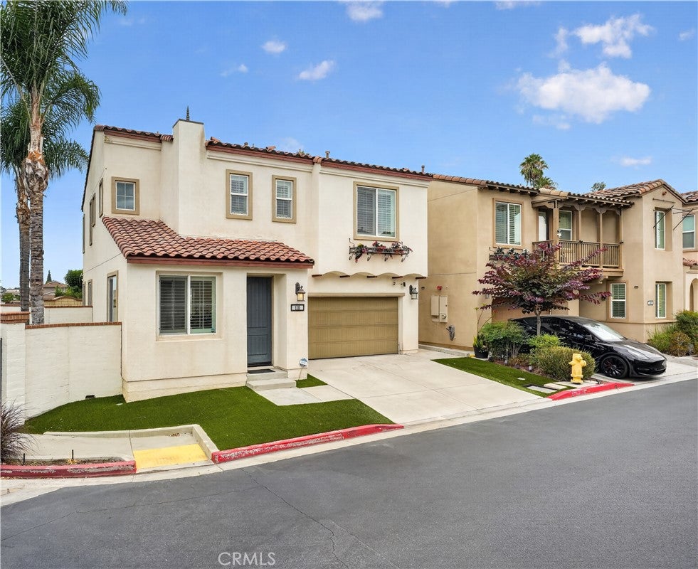 1115 N Vecino Lane