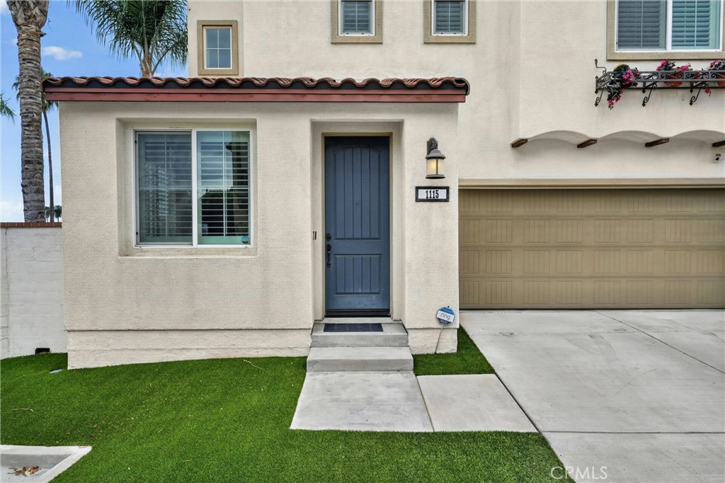 1115 N Vecino Lane