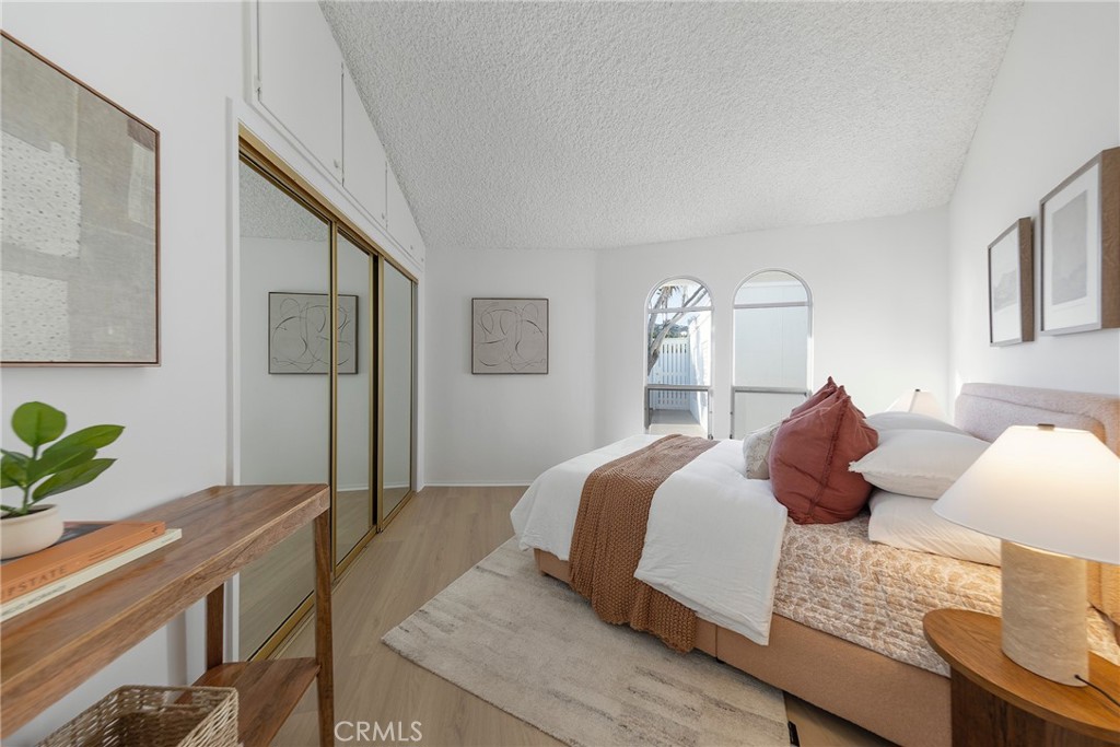 Santa Barbara: Other (80) - Residential